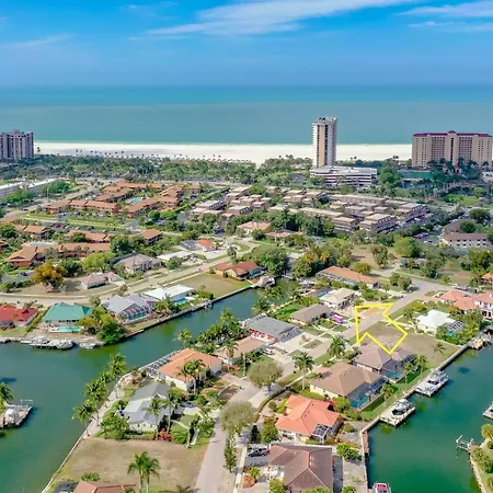 Exquisite 2 Bed Waterfront House I Minutes Away From Popular Resident'S Beach